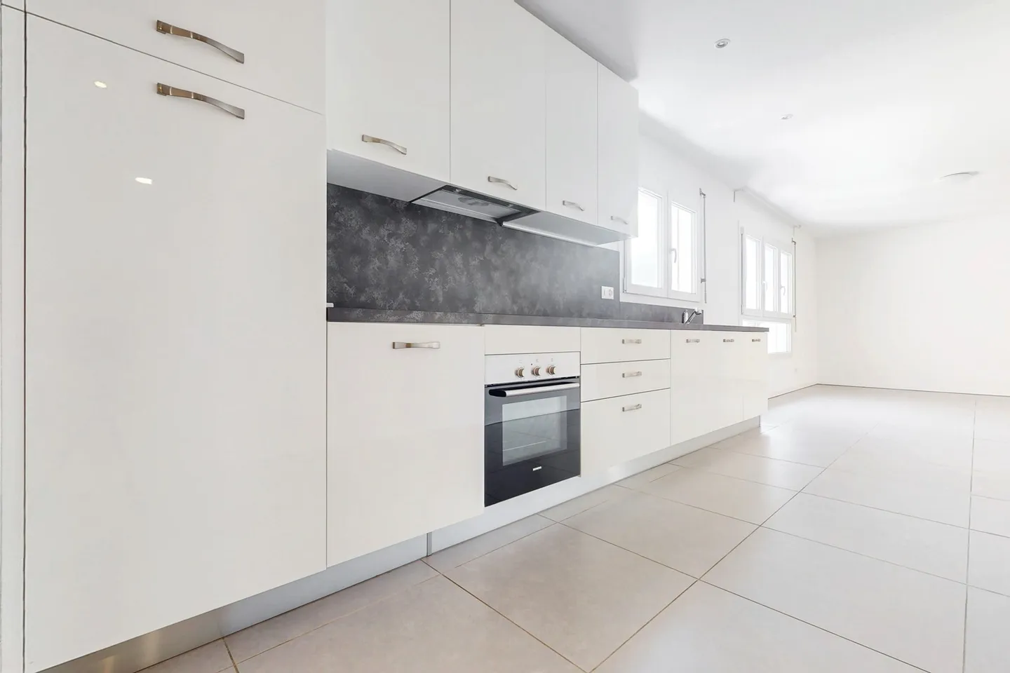 Ampio appartamento di 3,5 locali a Cresciano - Foto 1 di 9