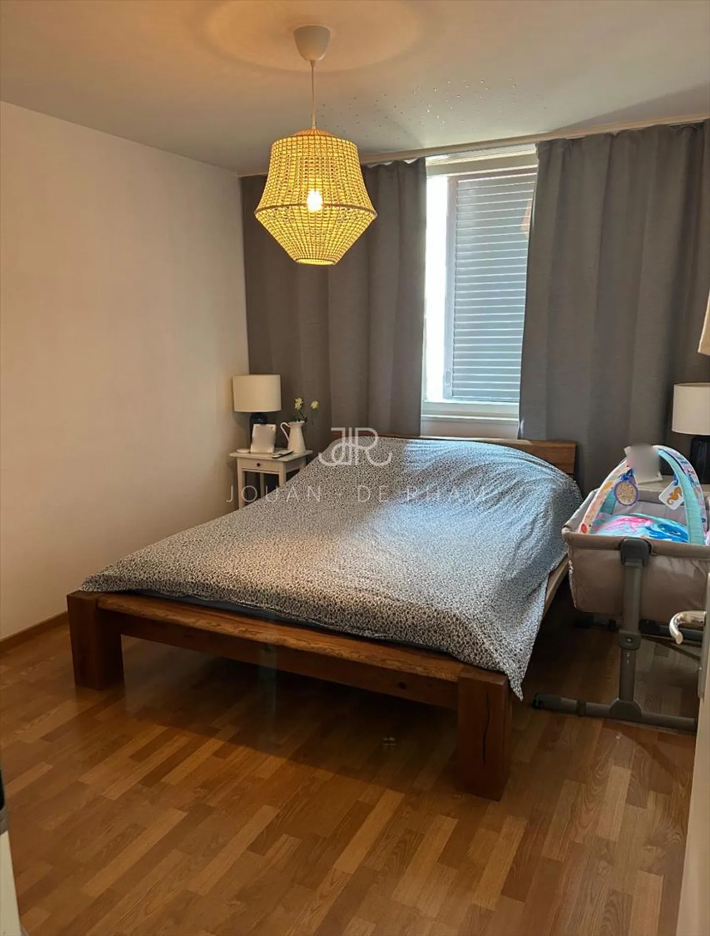 Apartment with two balconies and passage - Photo 3 of 10