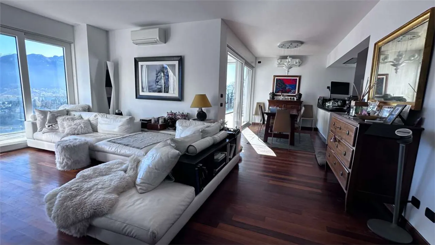 Penthouse de Luxe avec Vue sur le Lac - Photo 9 sur 21