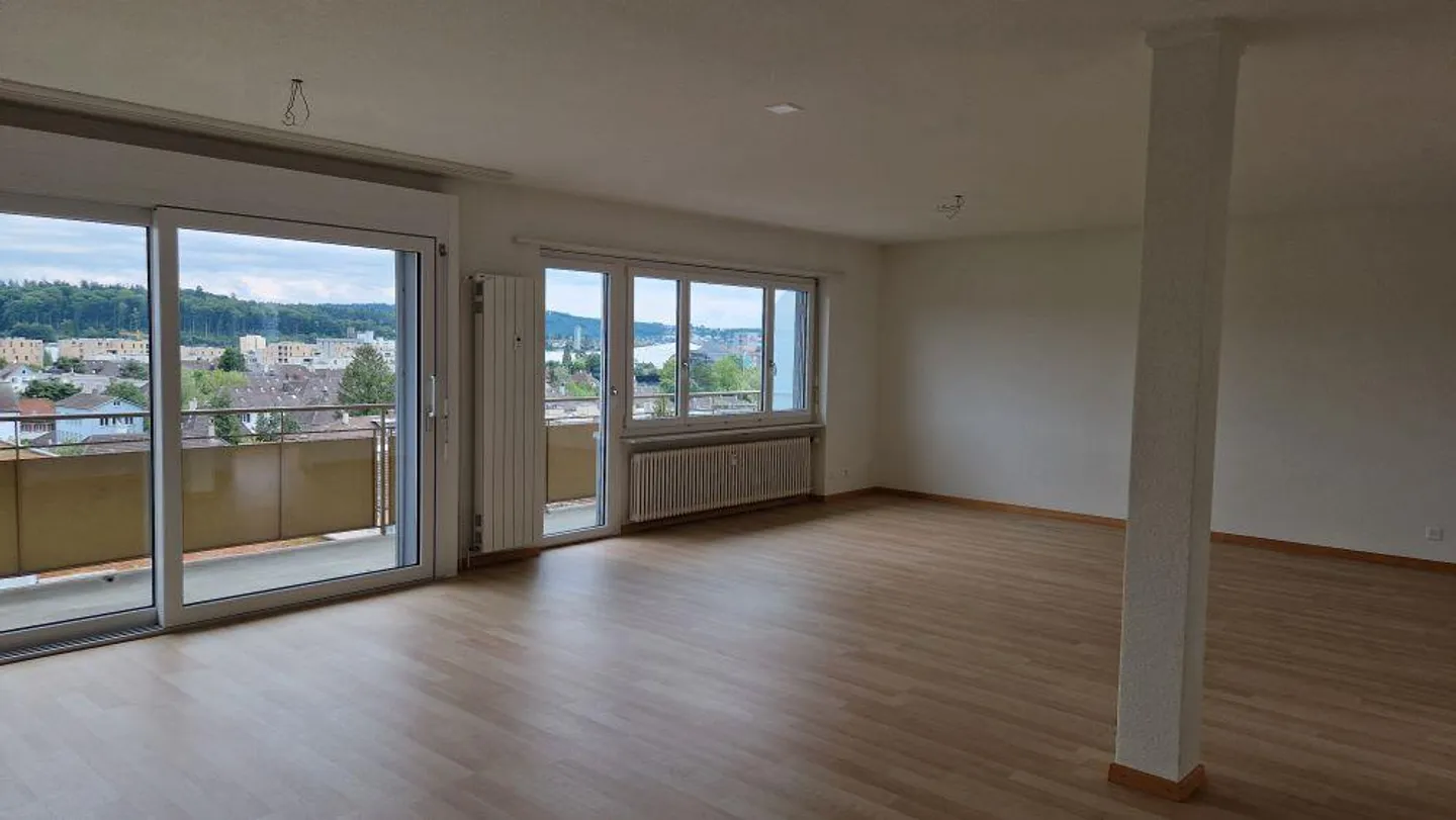 Appartement spacieux avec une vue magnifique sur Bienne - Photo 6 sur 9