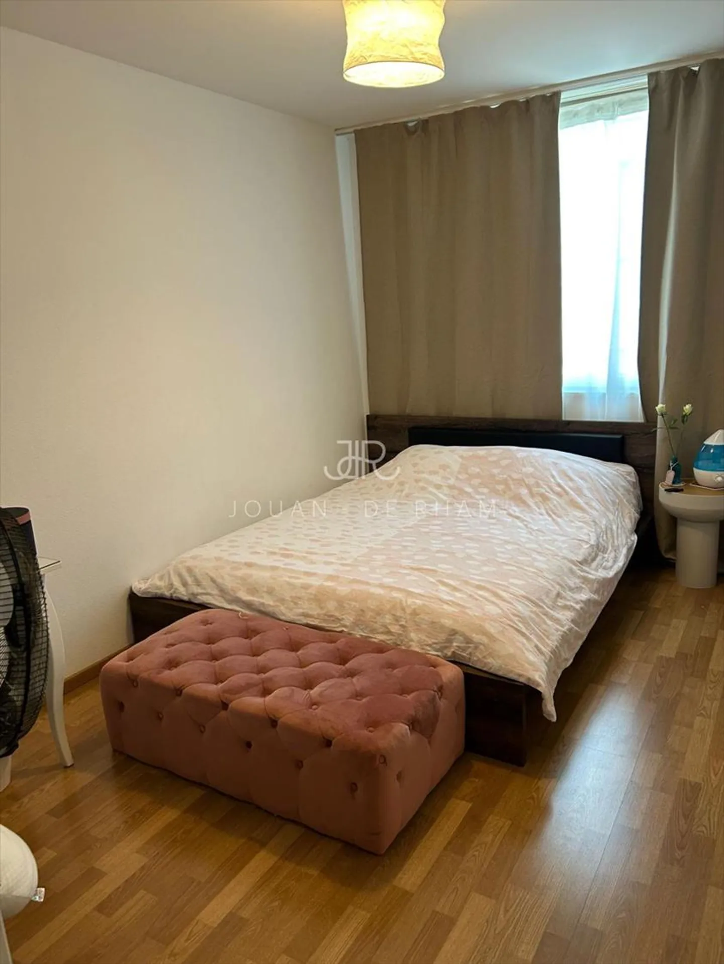 Apartment with two balconies and passage - Photo 9 of 10