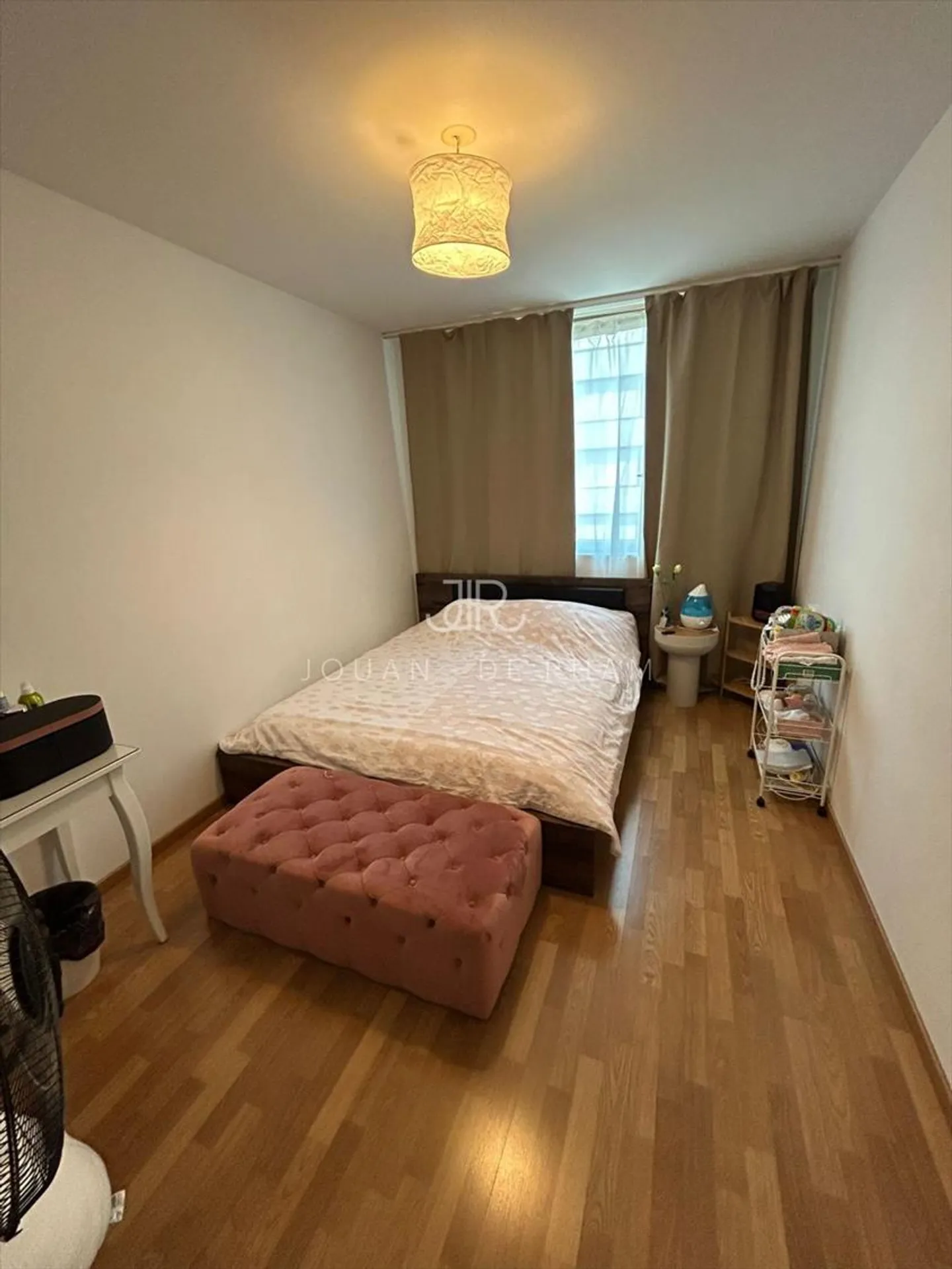 Apartment with two balconies and passage - Photo 8 of 10
