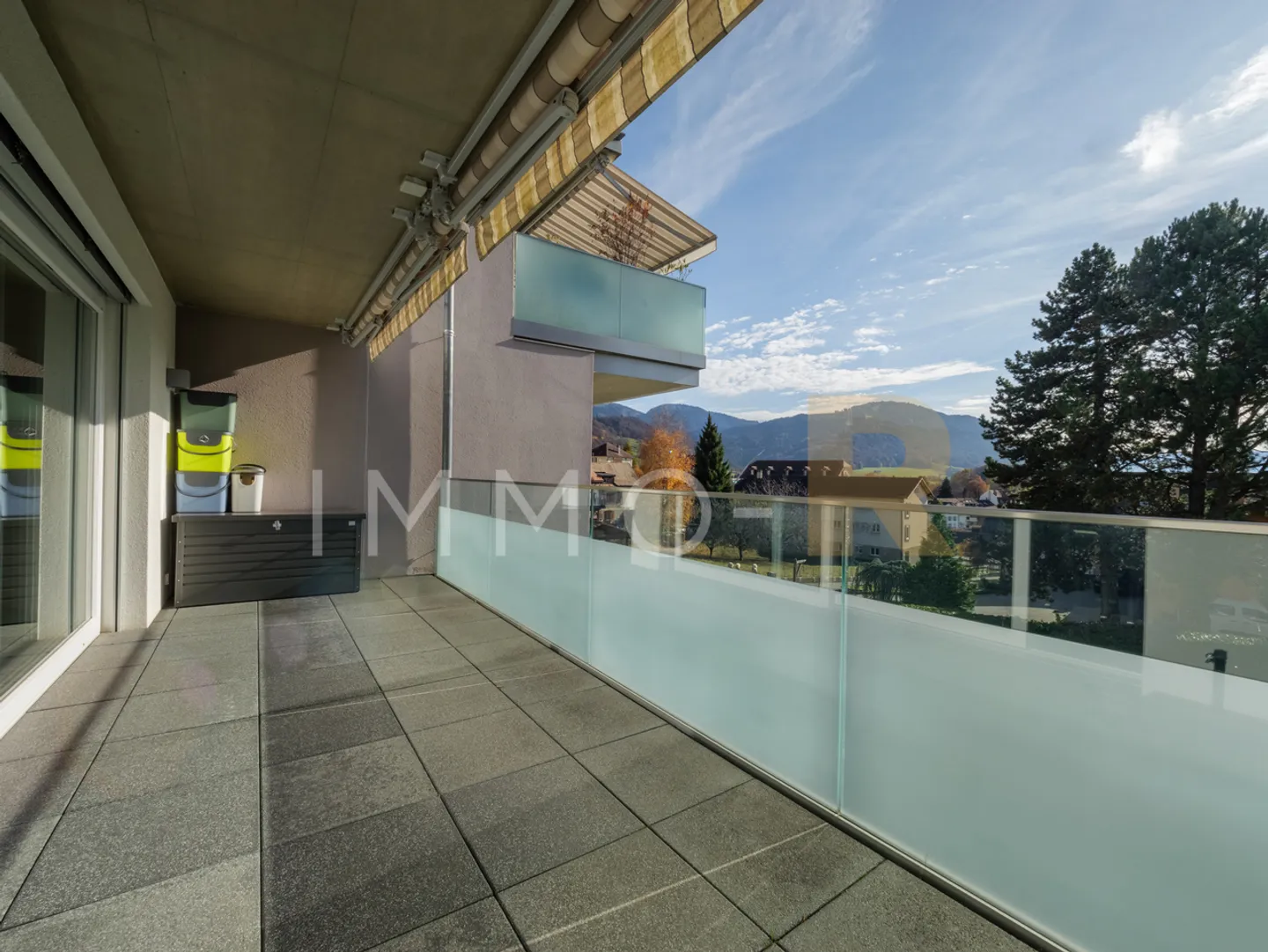 Appartamento in vendita - Foto 2 di 10