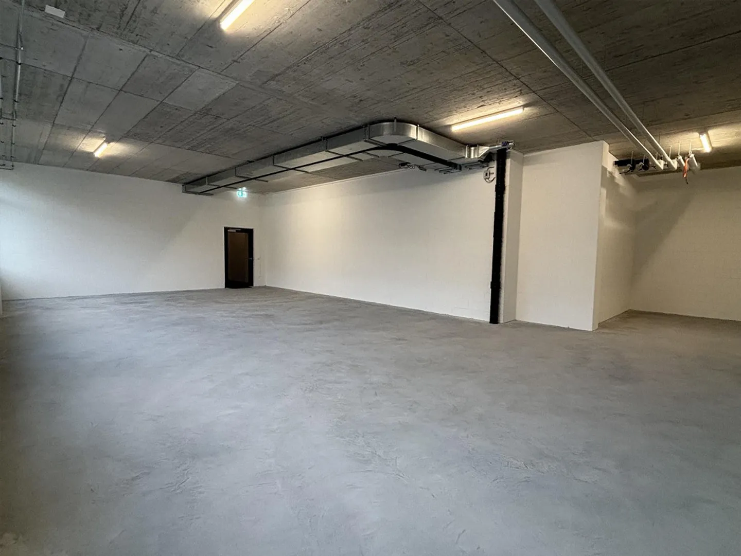 Spazi commerciali moderni e flessibili in una posizione centrale a Sarnen - Foto 6 di 8