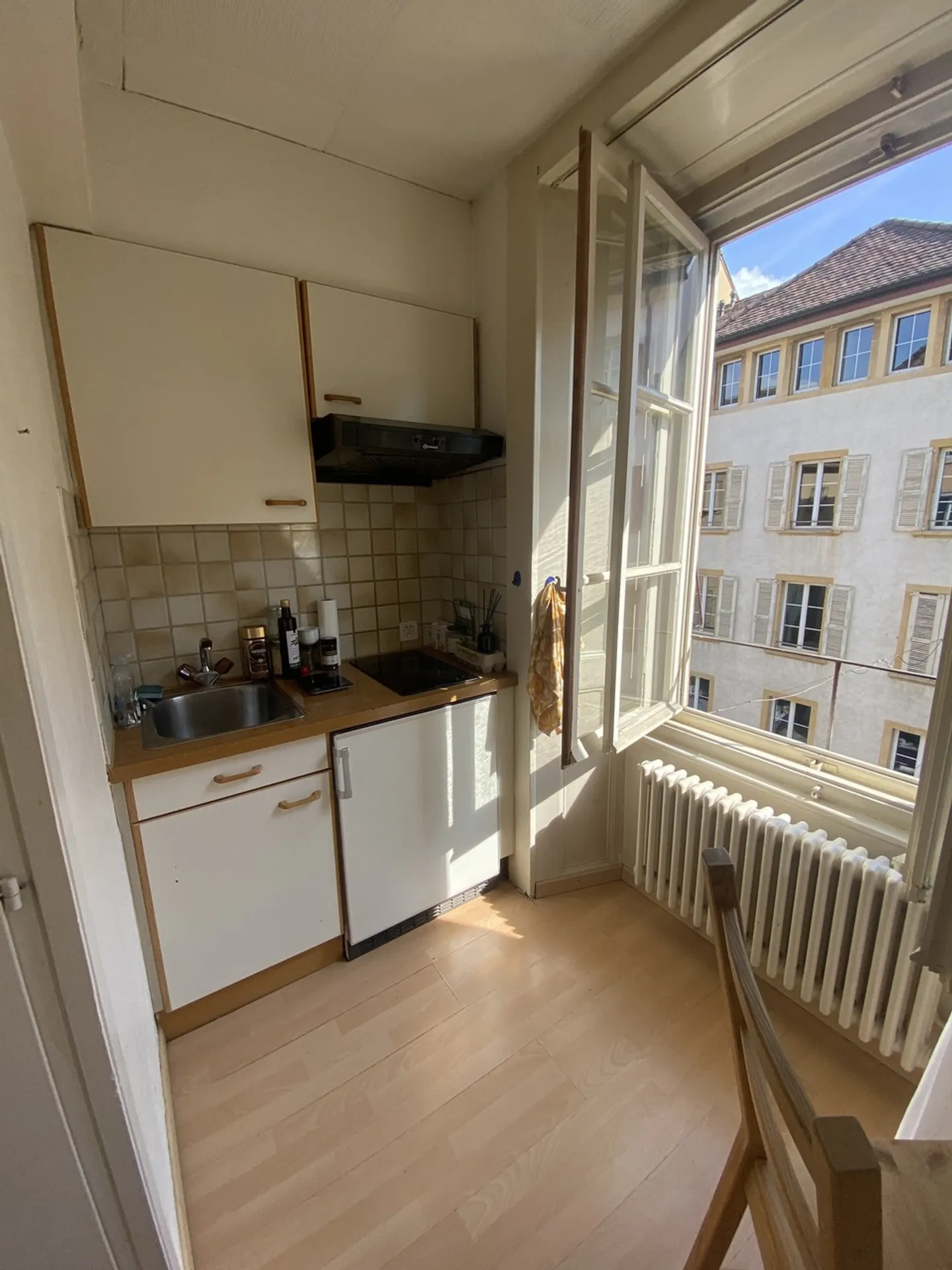 Appartamento Neuchâtel - 1 stanza - Foto 2 di 8
