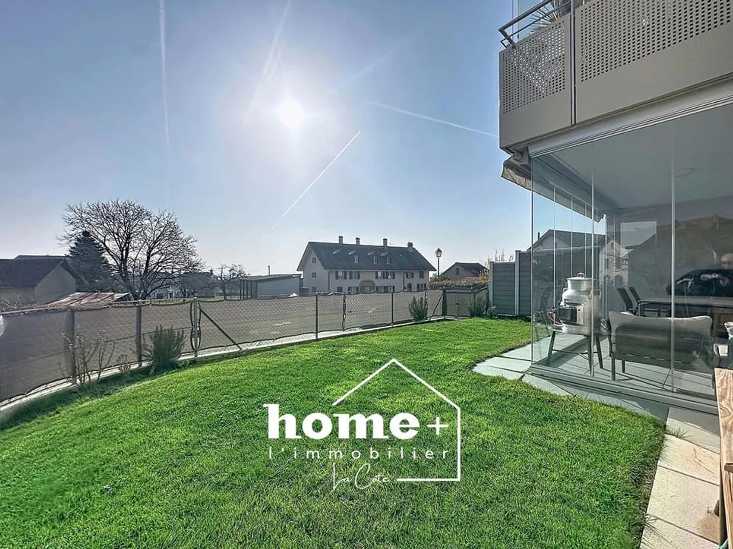 Charming Apartment with Garden - Photo 5 of 12