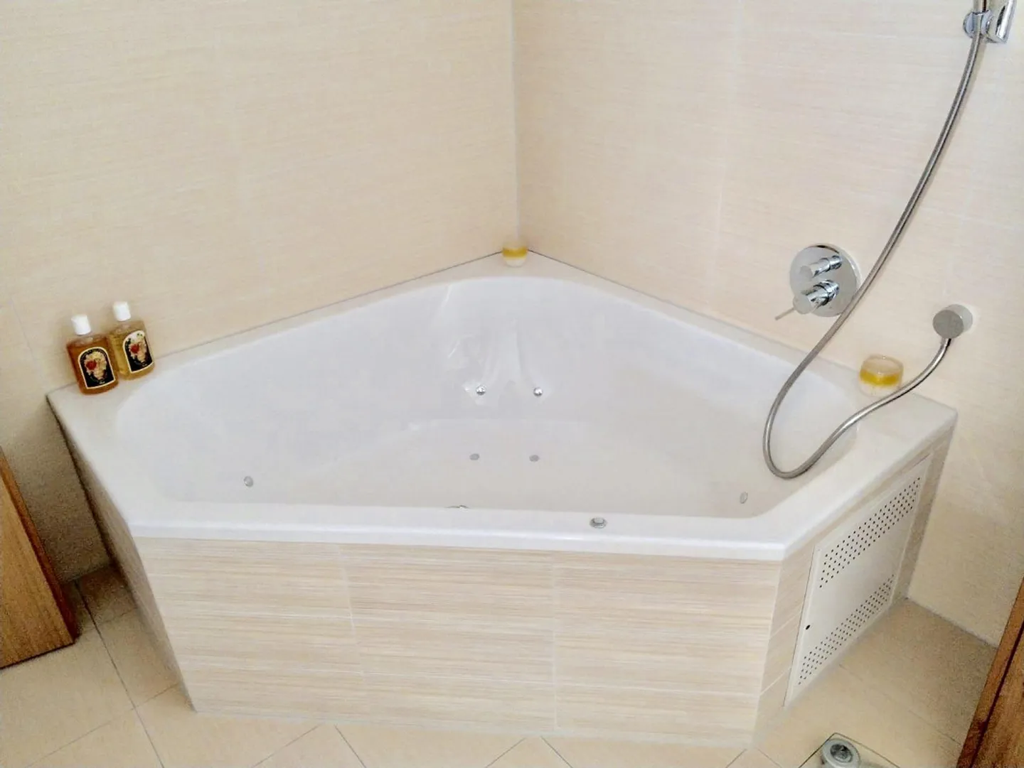 VILLA IN ROVEREDO KISSED BY THE SUN - Photo 28 of 30