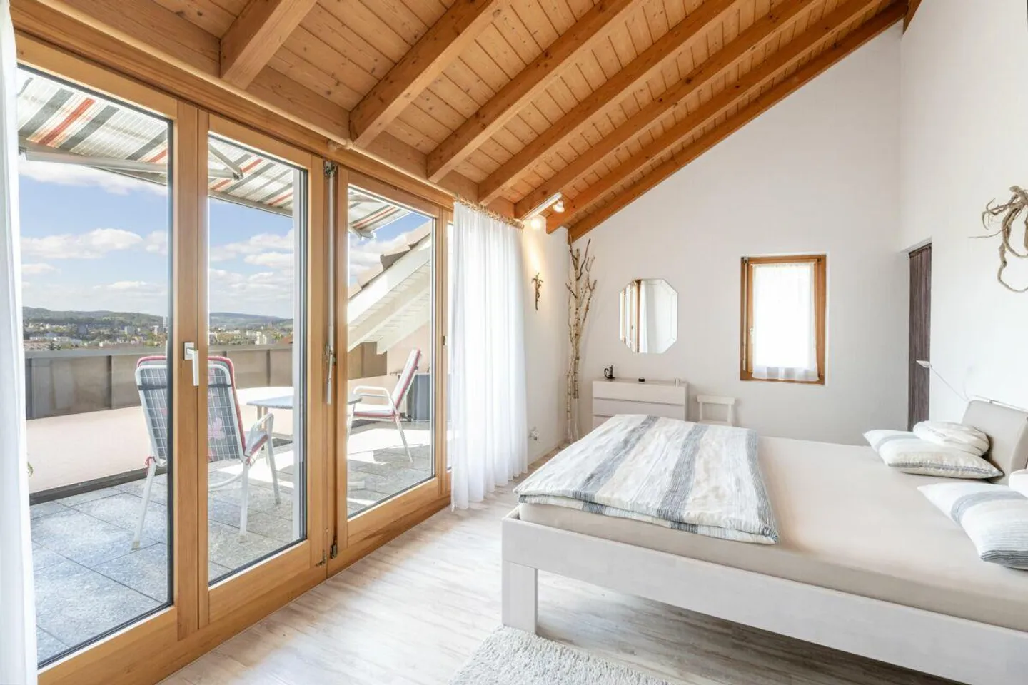 Vue panoramique de rêve rencontre qualité de vie - maison individuelle polyvalente en emplacement élevé - Photo 14 sur 16