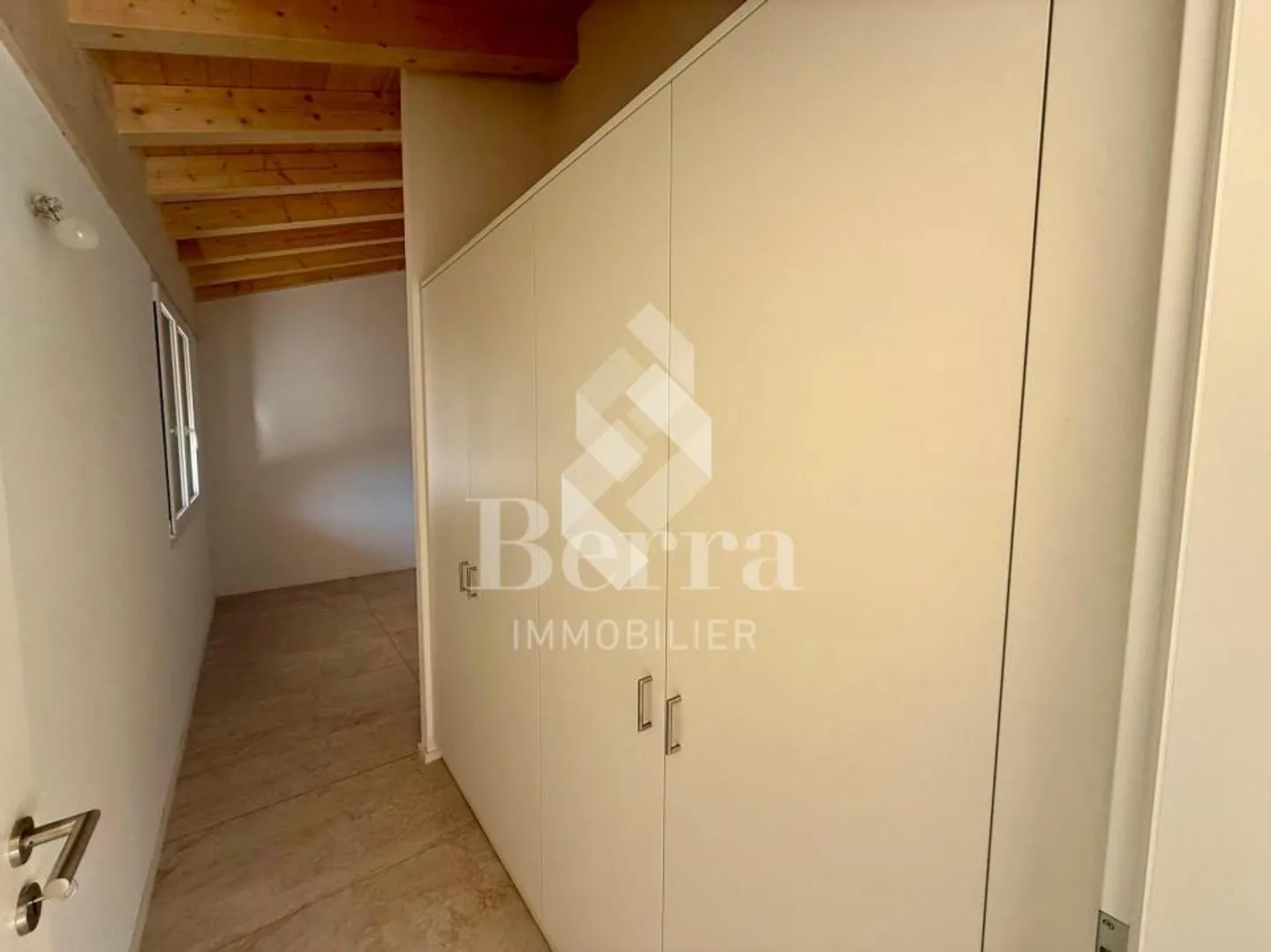 Piccola PPE nei vigneti, attico sotto il tetto - Foto 13 di 13