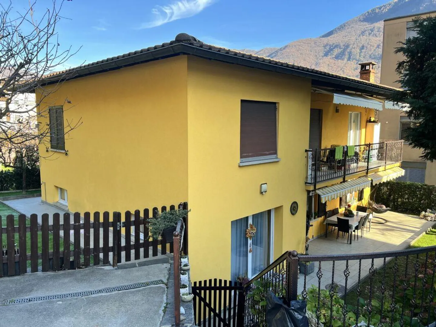 3,5 + 3,5 Zimmer Doppelhaushälfte mit Garten - Foto 4 von 28