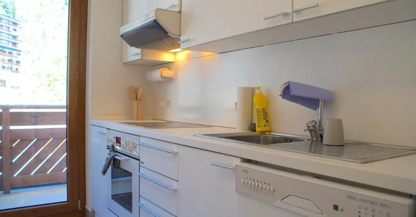 Renovated Apartment in Crans-Montana - Photo 6 of 13