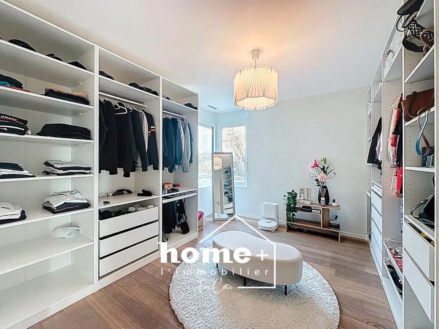 Charming Apartment with Garden - Photo 9 of 12