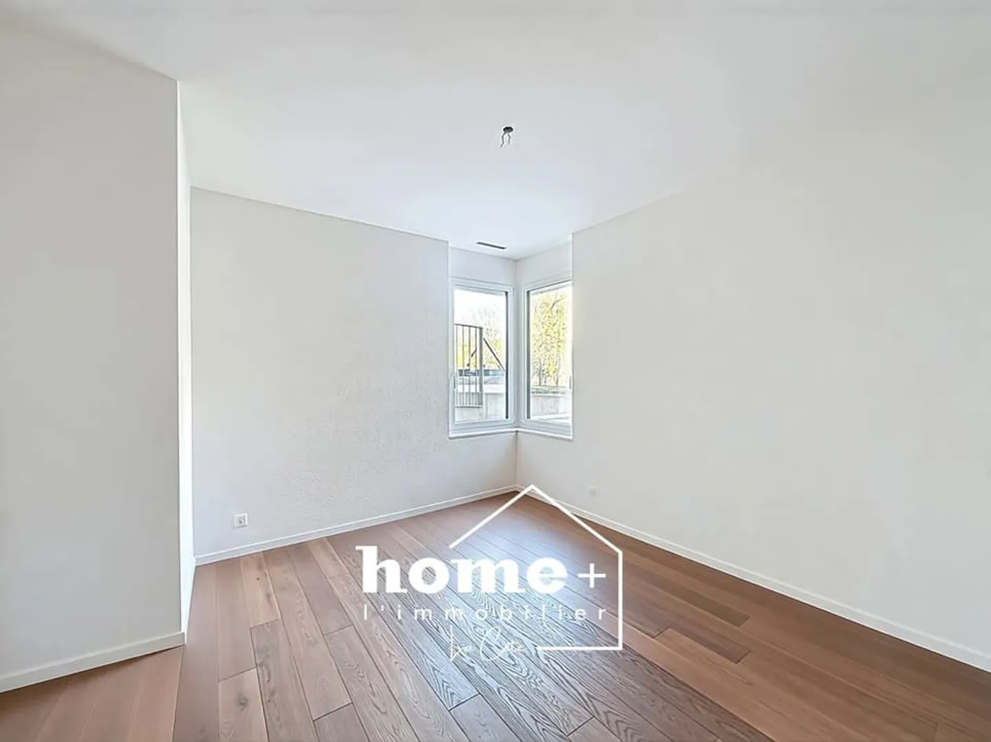 Charming Apartment with Garden - Photo 12 of 12