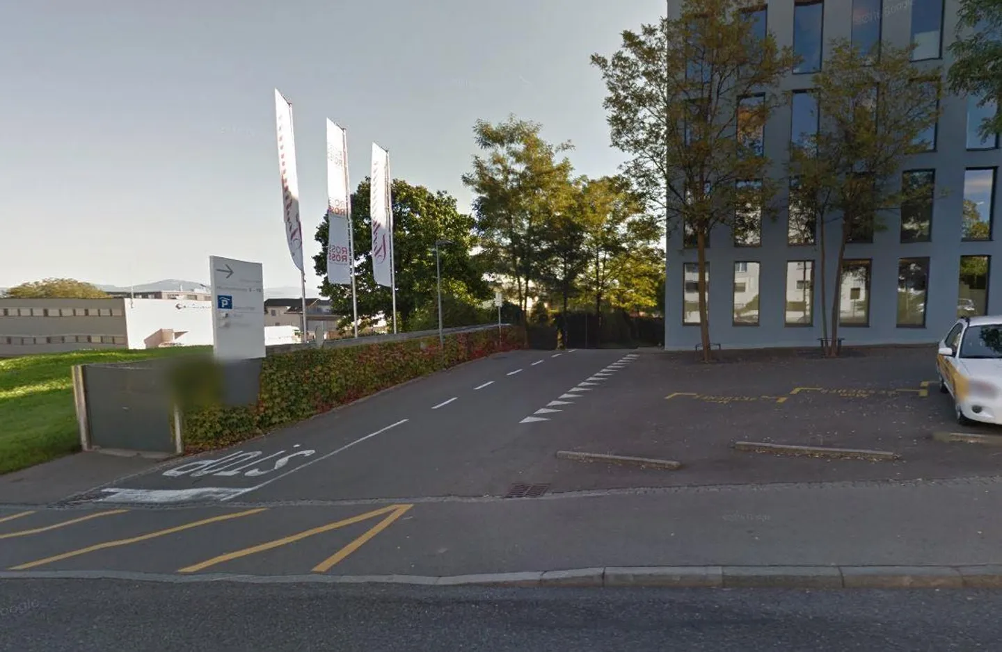 Posti auto in garage sotterraneo nel centro di Huob, Pfäffikon SZ - Foto 1 di 1