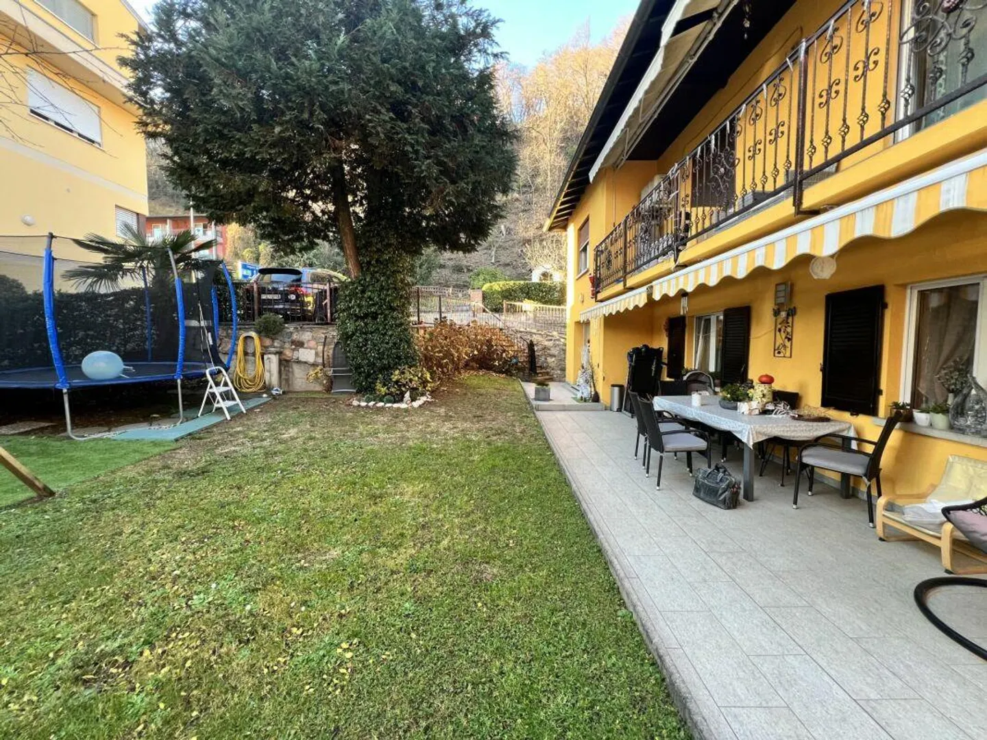 3,5 + 3,5 Zimmer Doppelhaushälfte mit Garten - Foto 25 von 28