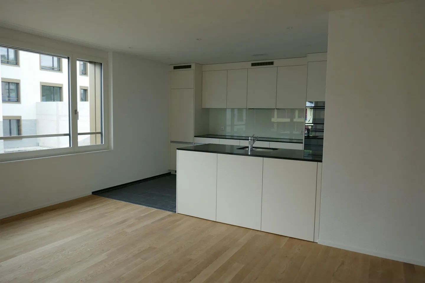 Appartement attrayant de 3,5 pièces - Photo 2 sur 8