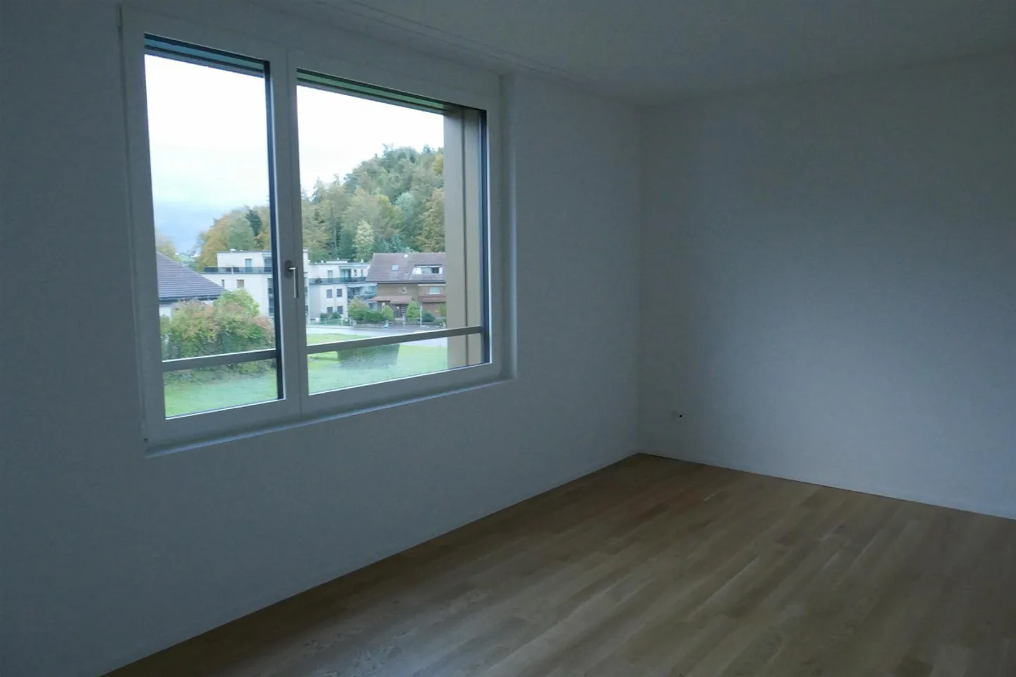 Appartement attrayant de 3,5 pièces - Photo 4 sur 8