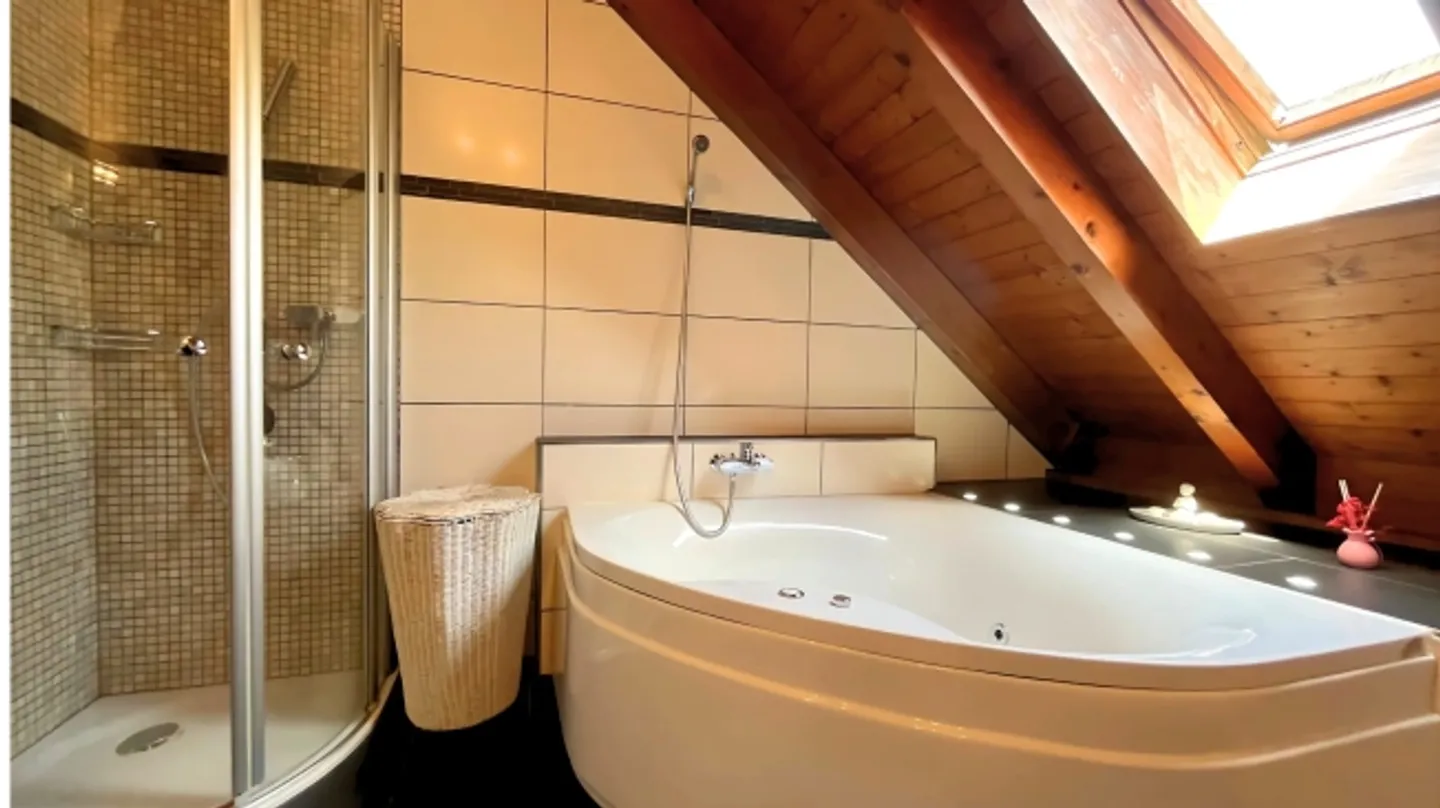 Corner townhouse with workshop possibility in Gebenstorf, 6.5 rooms - Photo 4 of 13