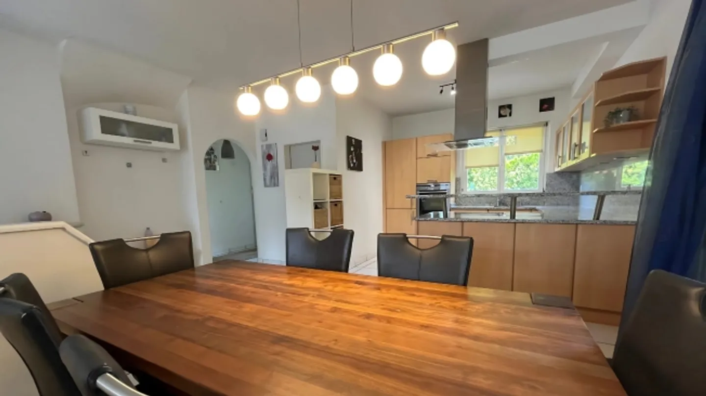 Corner townhouse with workshop possibility in Gebenstorf, 6.5 rooms - Photo 1 of 13