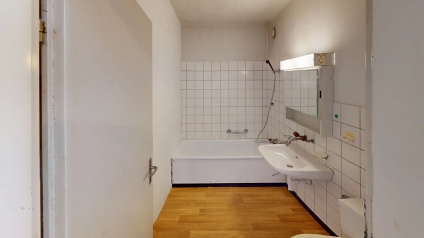 Appartement spacieux de 4 pièces près de la ville de Bâle - Photo 12 sur 12