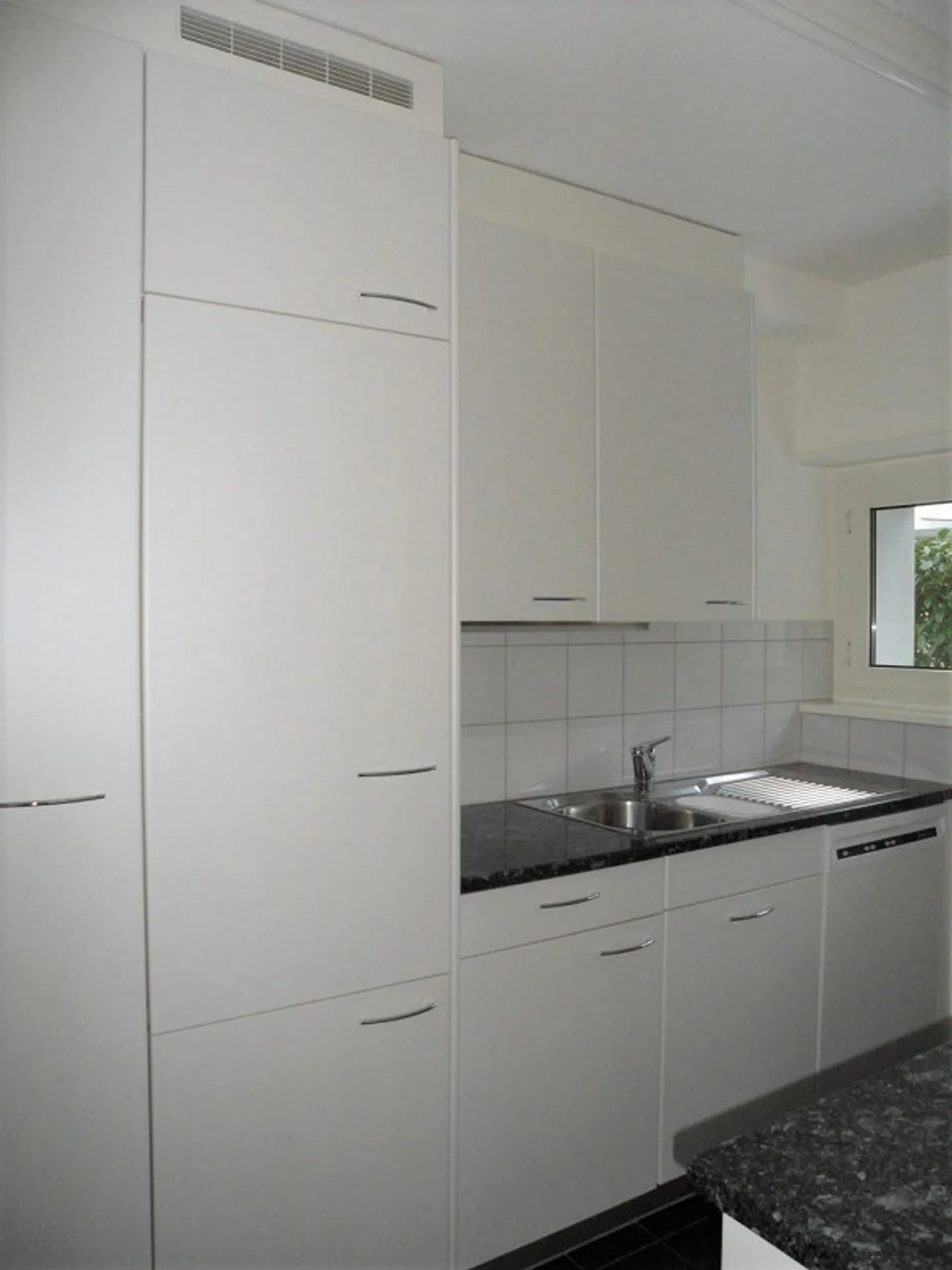 Charming apartment on Waldheimstrasse 1 in Zug - Photo 4 of 9