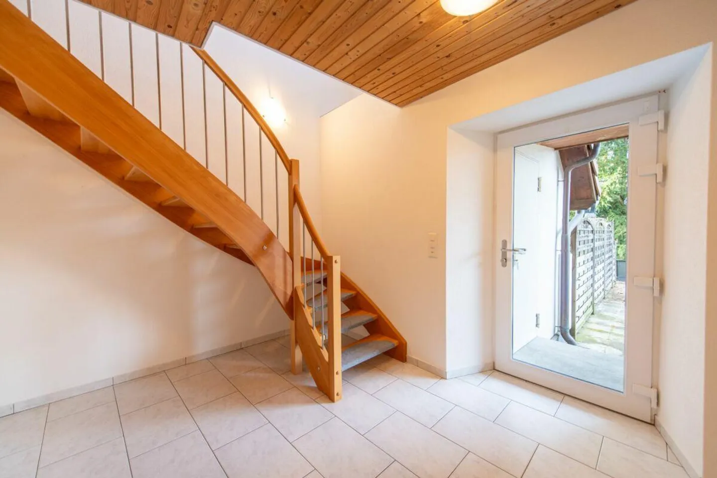 Vivre avec Perspective : Maison de Rangée d'Angle avec Deux Unités et Beaucoup d'Espace - Photo 15 sur 30