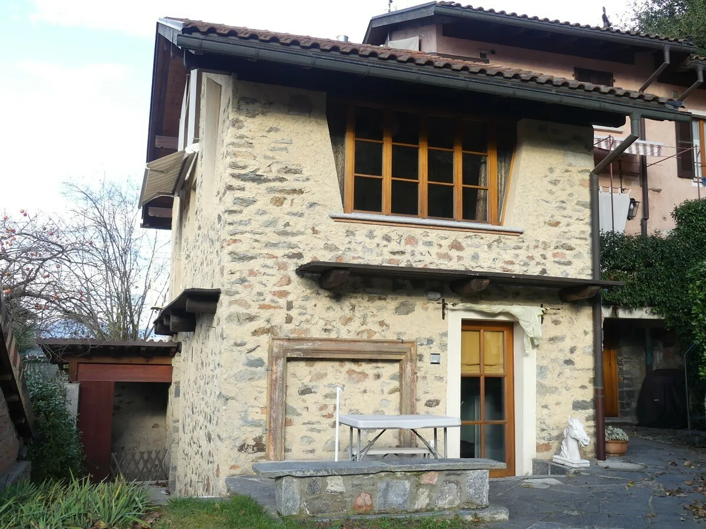 NUCLEO DI 3 CASE CON VIGNETO E MULINO DEL 1600 - Foto 5 di 15