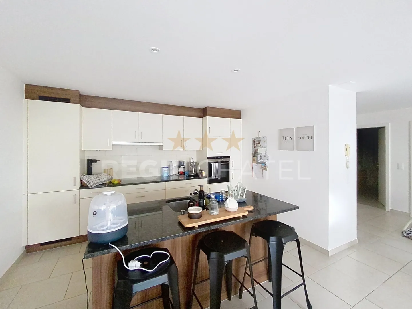 Magnificent 2.5 rooms with 50m2 terrace - Photo 3 of 10