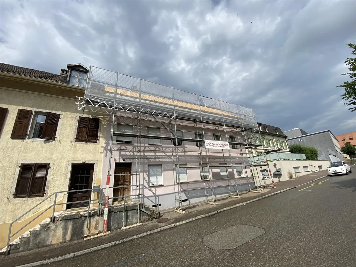 Edificio con 3 appartamenti con tetto completamente ristrutturato (2025) - Foto 20 di 23