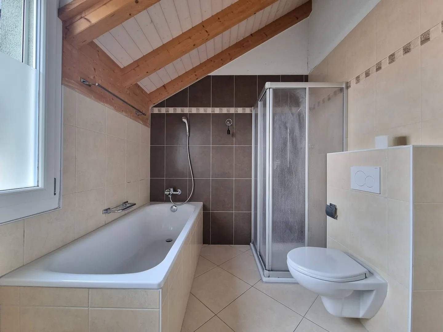 Single house for rent - Photo 11 of 17