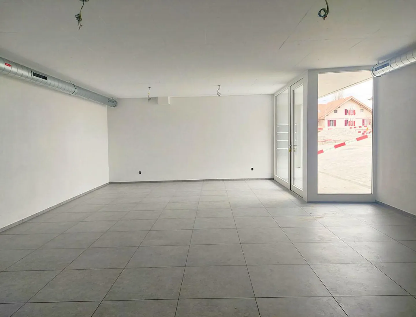 Moderne Gewerbefläche in Neubau  vielseitig nutzbar und ideal gelegen - Foto 1 von 6