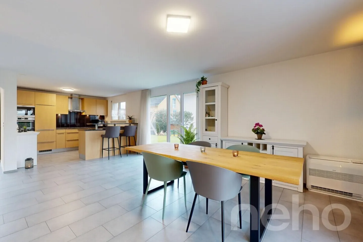 Maison individuelle avec 5,5 pièces et beaucoup d'intimité - Photo 4 sur 12