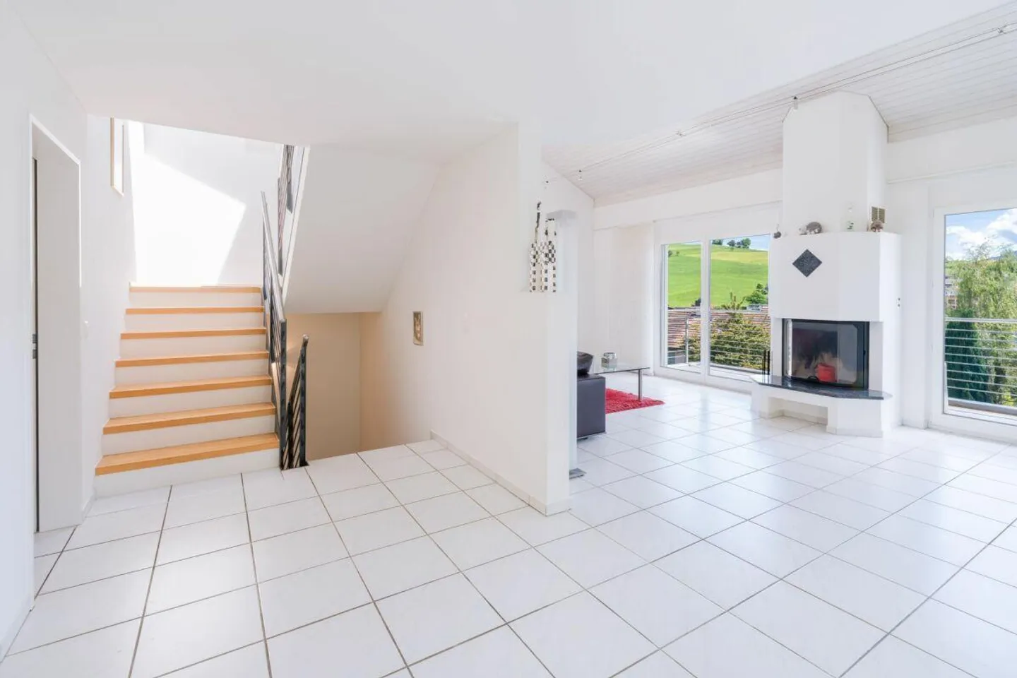 Vivre au calme dans une maison avec une belle vue - Photo 4 sur 7