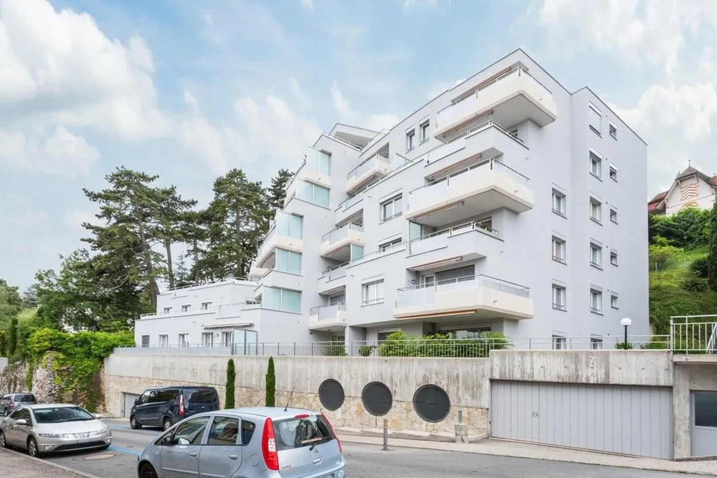 Appartement Charmant avec Vue sur le Lac - Photo 1 sur 7