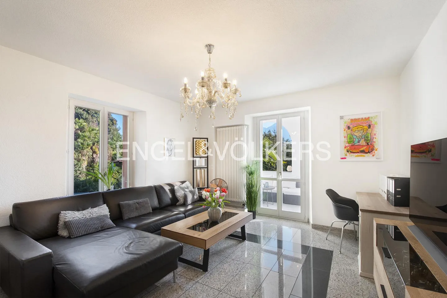 Casa patrizia con 3 appartamenti e giardino soleggiato (89) - Foto 4 di 15