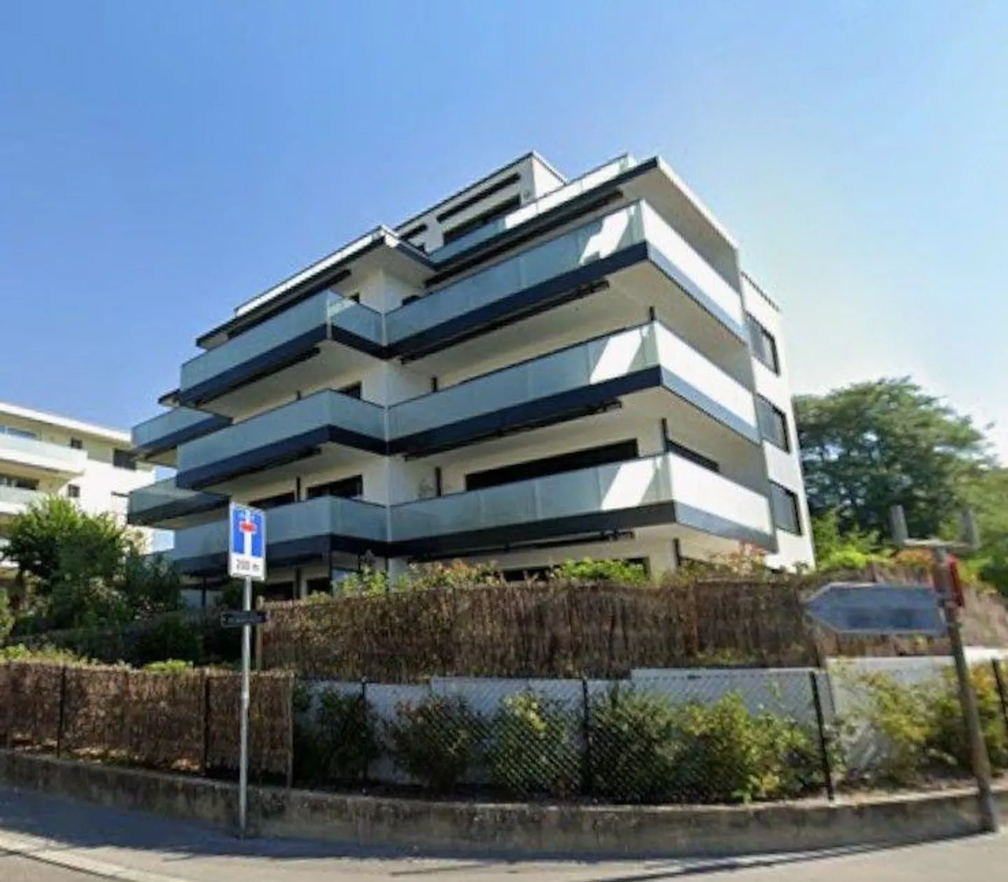 *Dachwohnung* - Foto 1 von 13