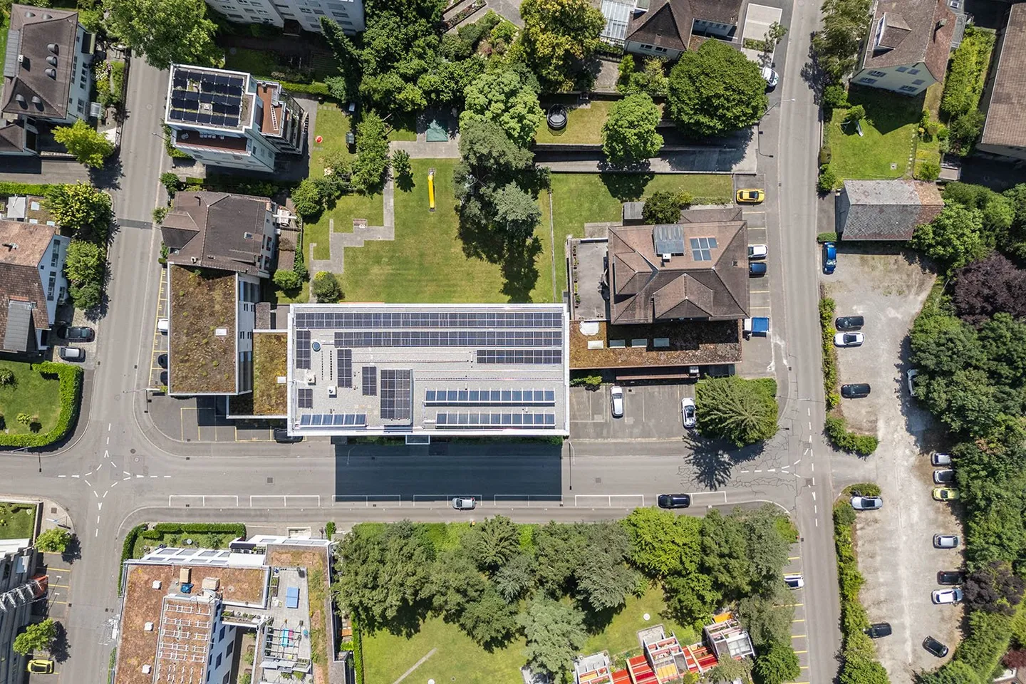 RÉSERVÉ - Appartement attrayant à usage personnel ou comme bien d'investissement - Photo 3 sur 14