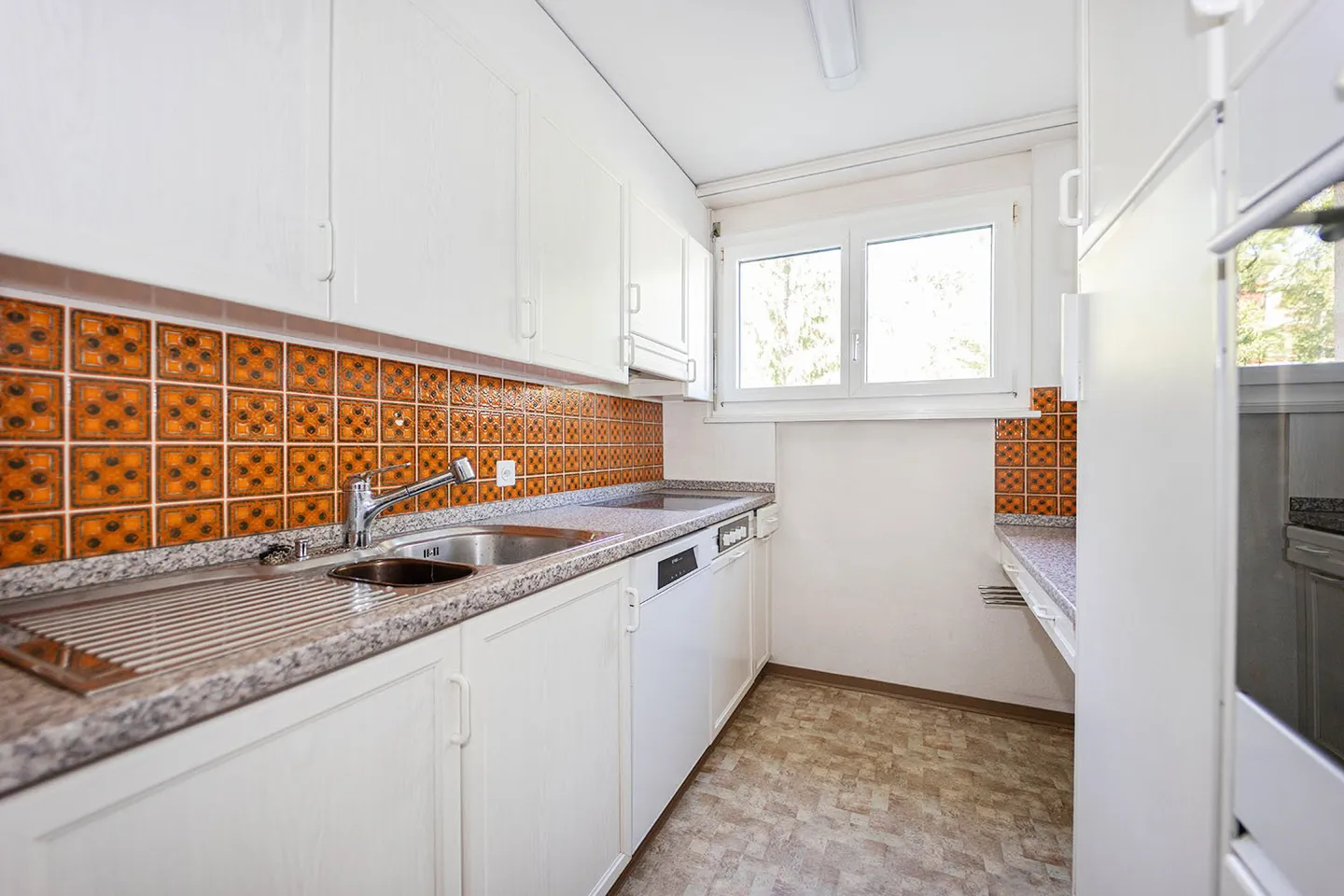 RÉSERVÉ - Appartement attrayant à usage personnel ou comme bien d'investissement - Photo 6 sur 14