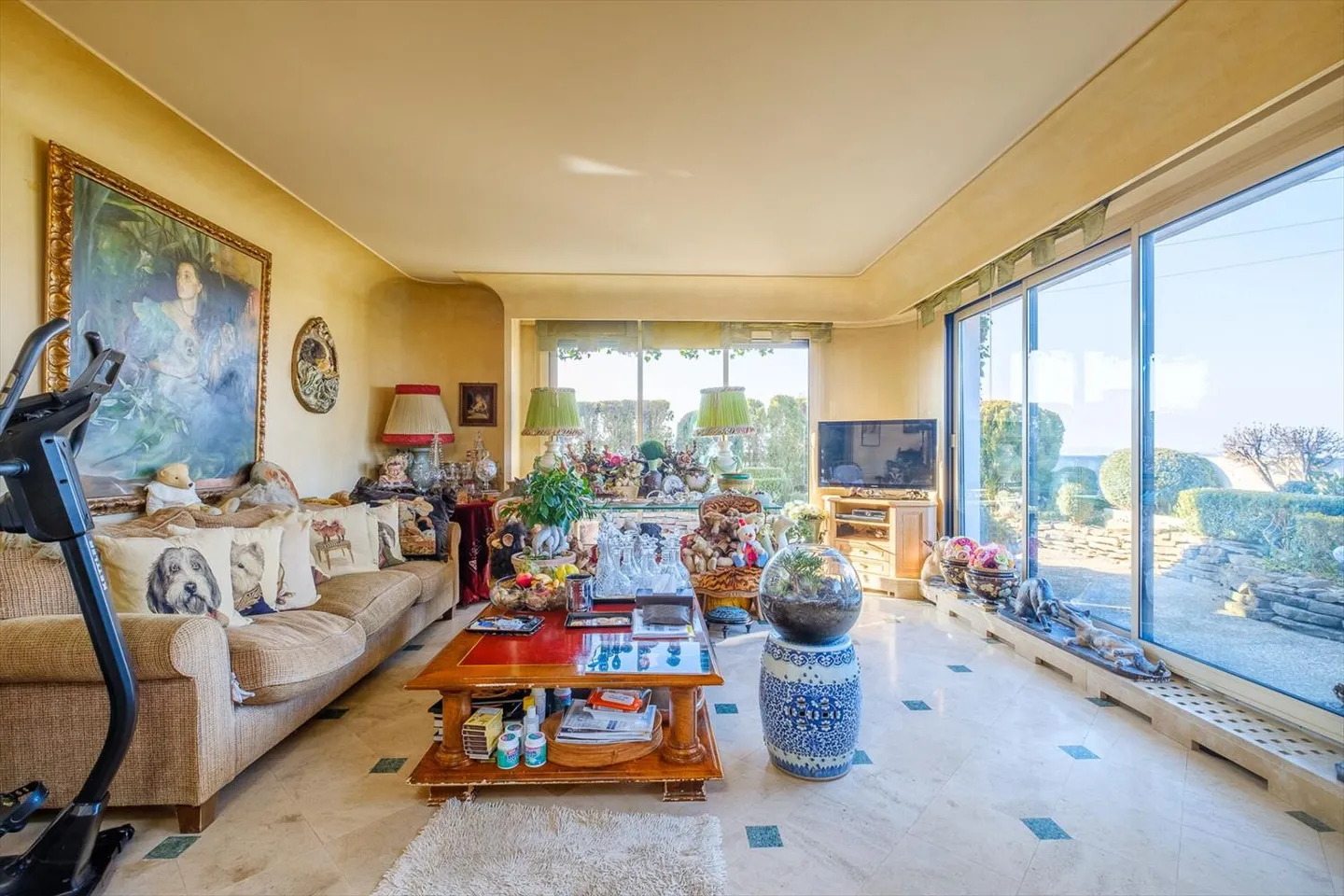 Penthouse 4.5 Rooms - 360-Degree View - Price Negotiable - Photo 7 of 10
