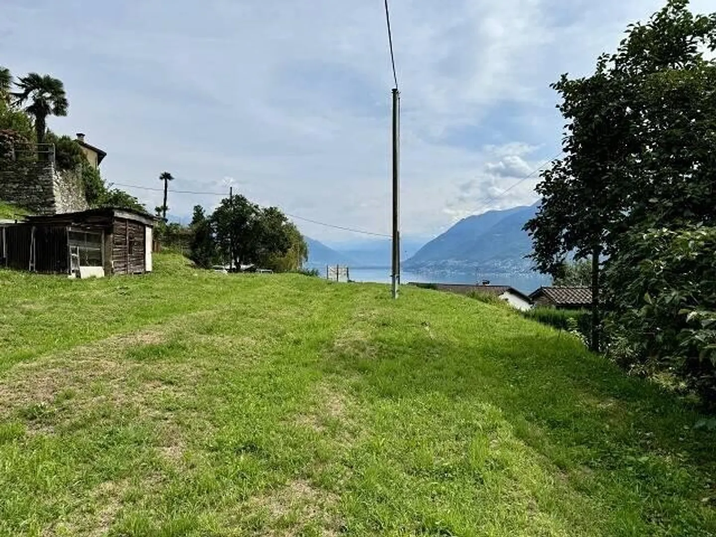 Sonniges Baugrundstück mit Seeblick - Foto 4 von 13