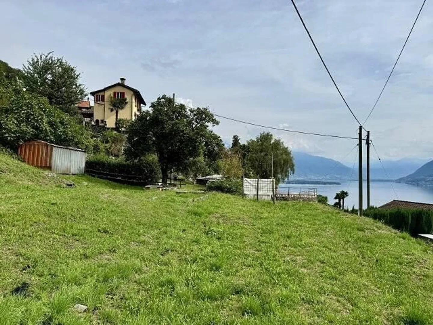 Sonniges Baugrundstück mit Seeblick - Foto 5 von 13