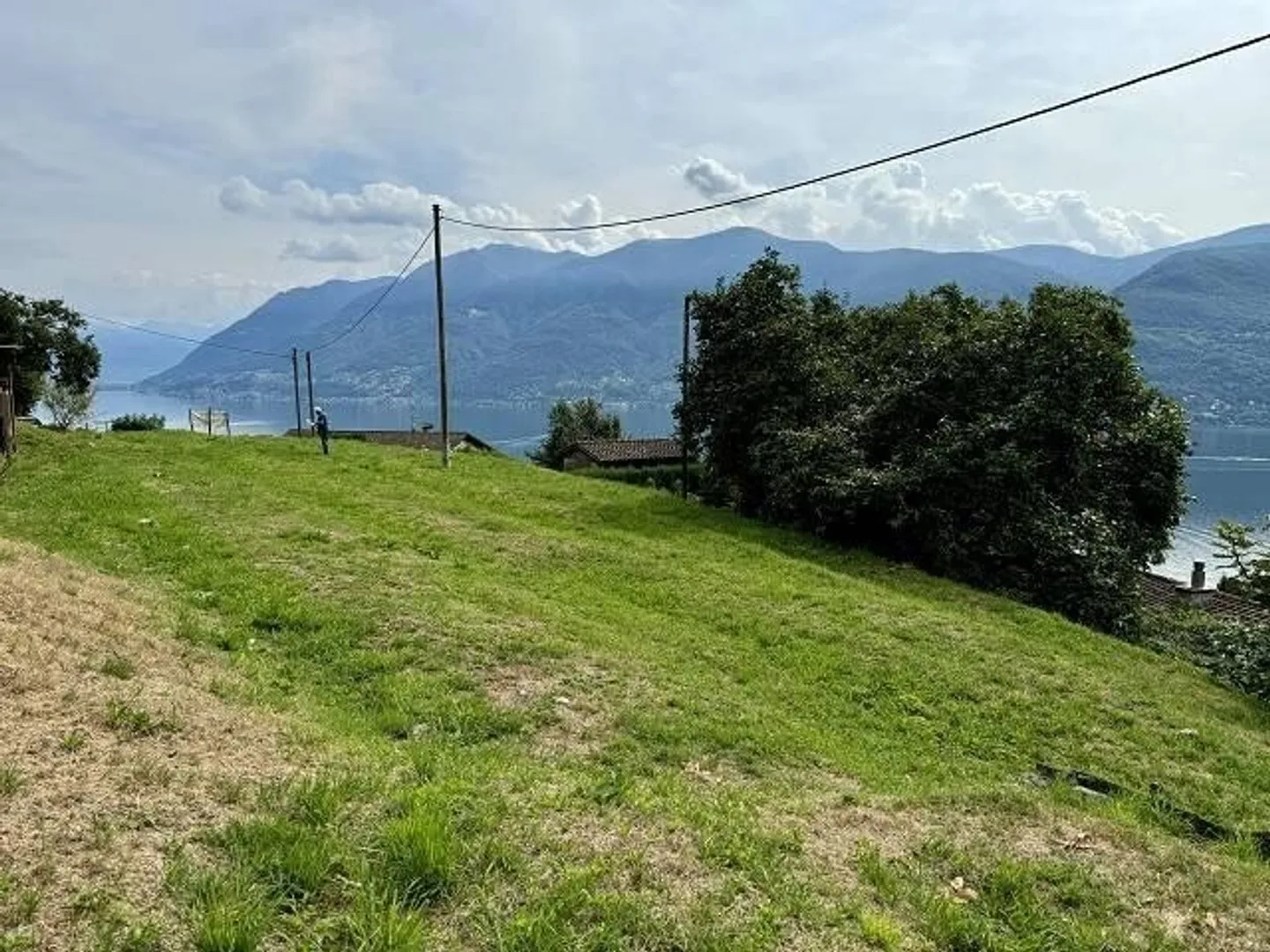 Sonniges Baugrundstück mit Seeblick - Foto 8 von 13