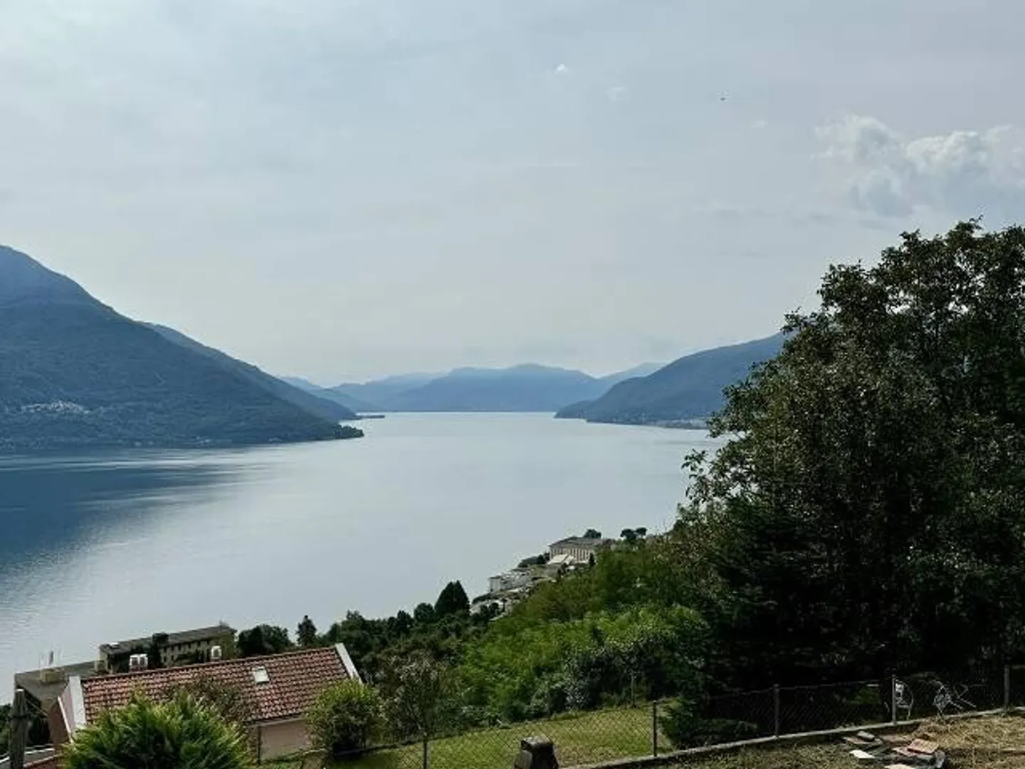 Sonniges Baugrundstück mit Seeblick - Foto 9 von 13