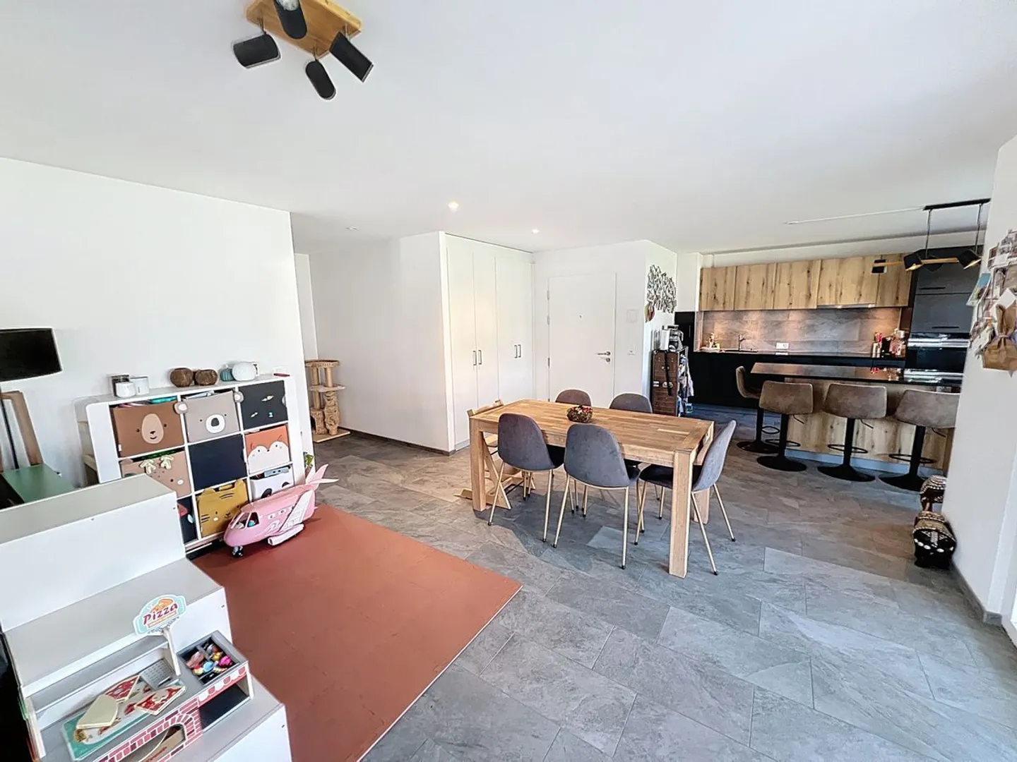 Appartamento in vendita - Foto 4 di 13