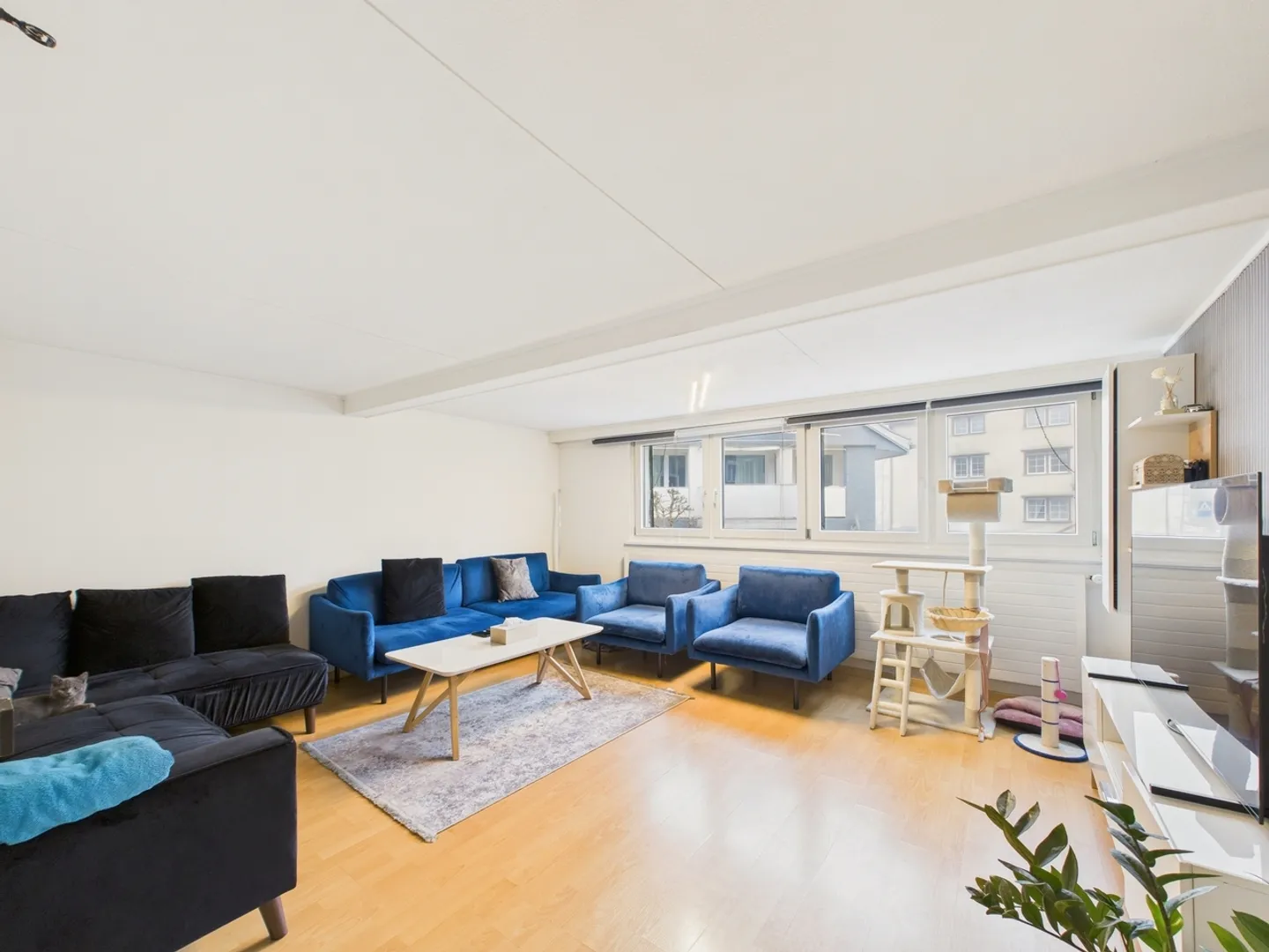 Charmante maison de ville de 5,5 pièces avec beaucoup d'espace pour la famille - Photo 1 sur 12