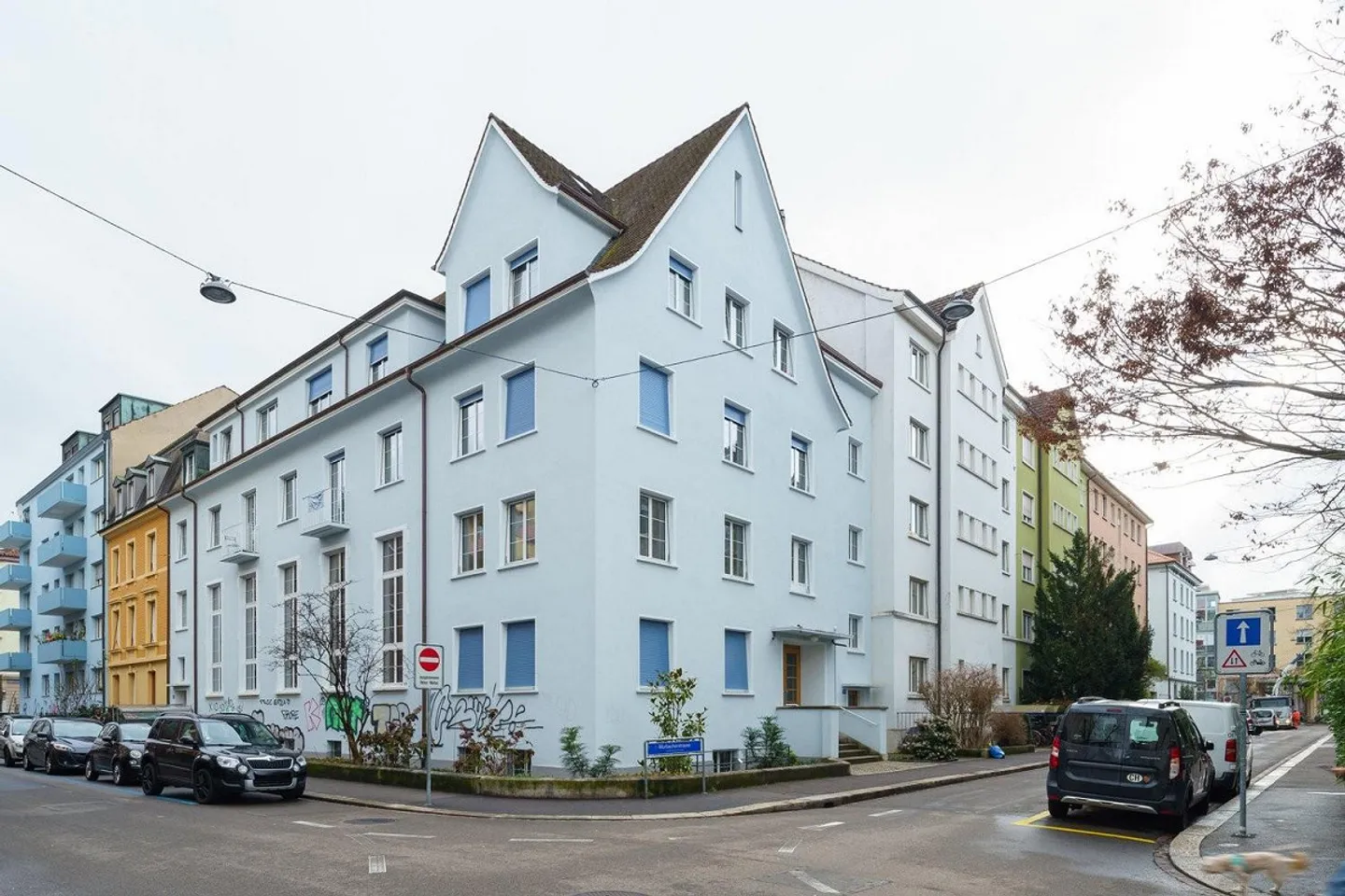 Charmante mansarde 1 pièce dans un emplacement central à Bâle - m9.50 - Photo 1 sur 3