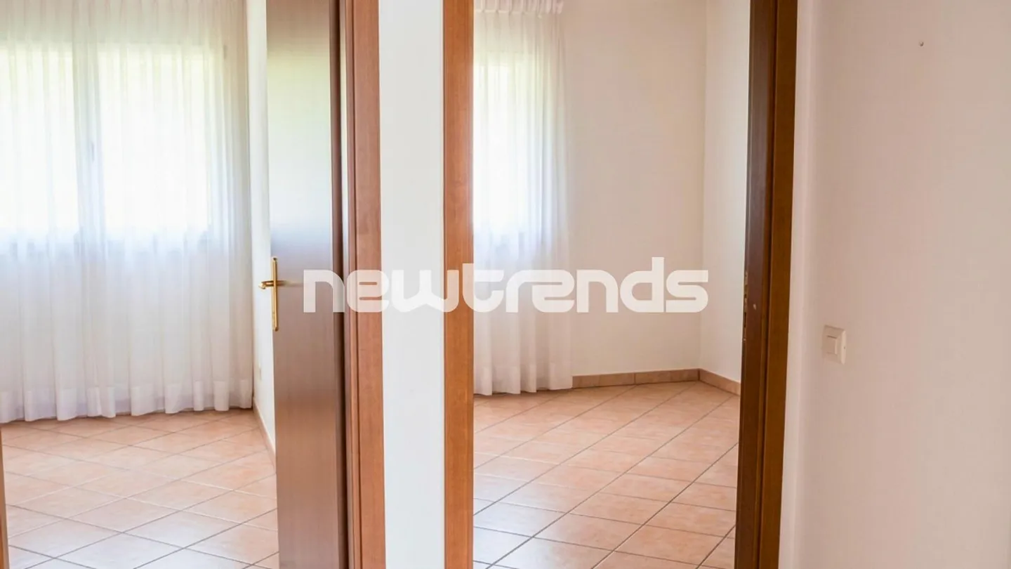 Raffinierte Villa mit Garten - Foto 8 von 17