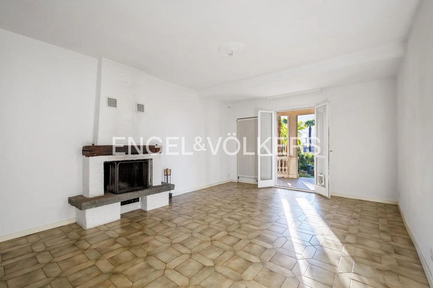 Casa patrizia con 3 appartamenti e giardino soleggiato (89) - Foto 11 di 15