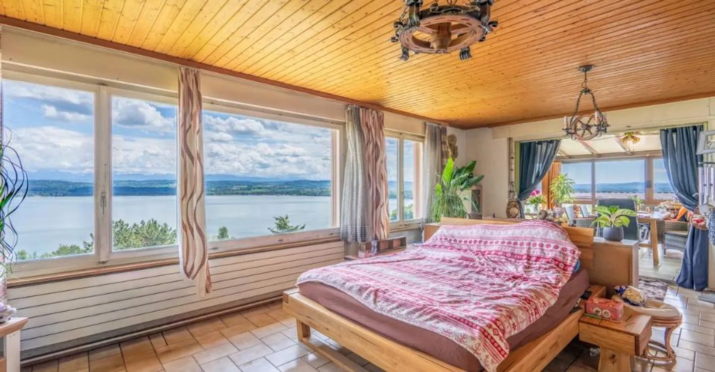 Casa con vista sul lago di Morat e la possibilità di costruire un appartamento - Foto 9 di 9