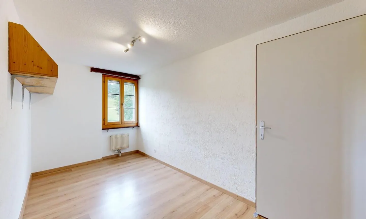 Idyllic apartment ideal for horse lovers - Photo 7 of 11